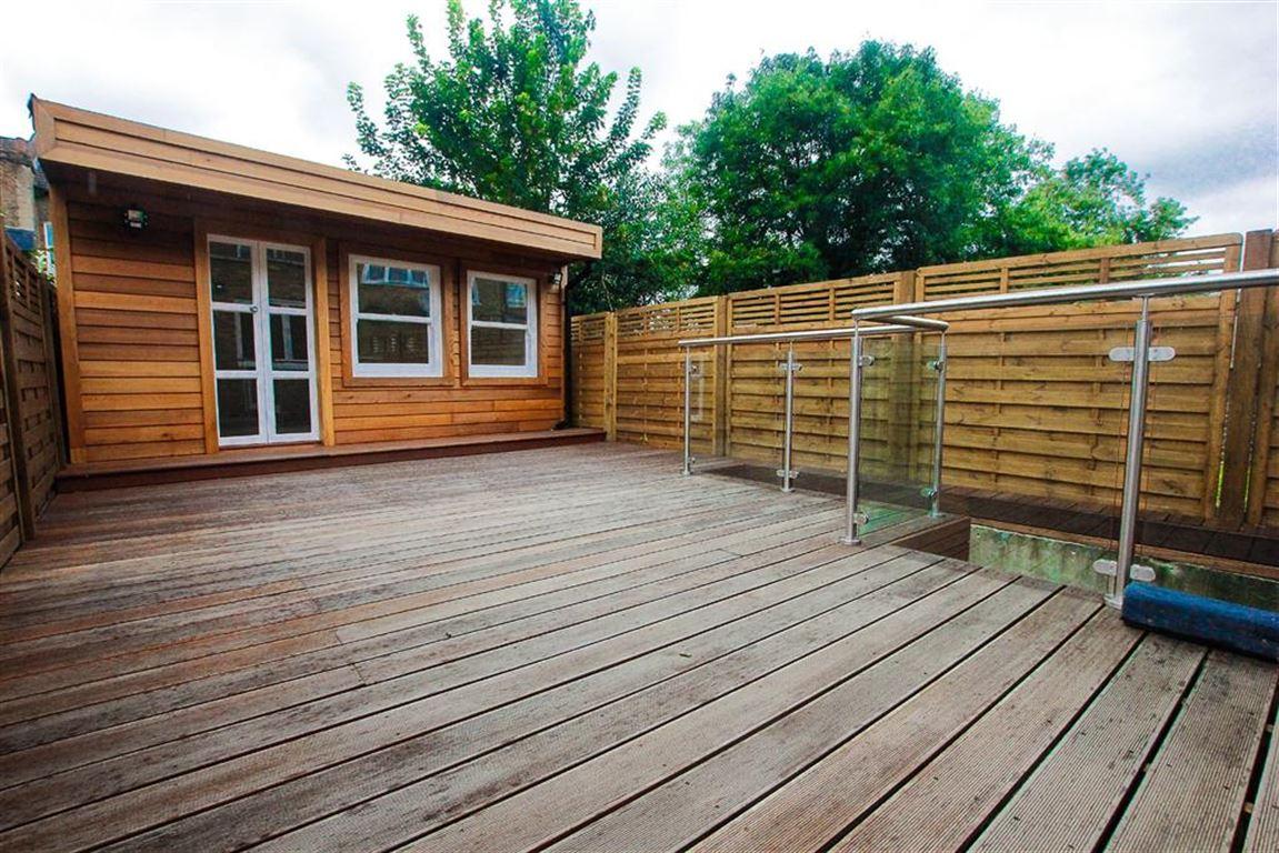 outdoor sky porch